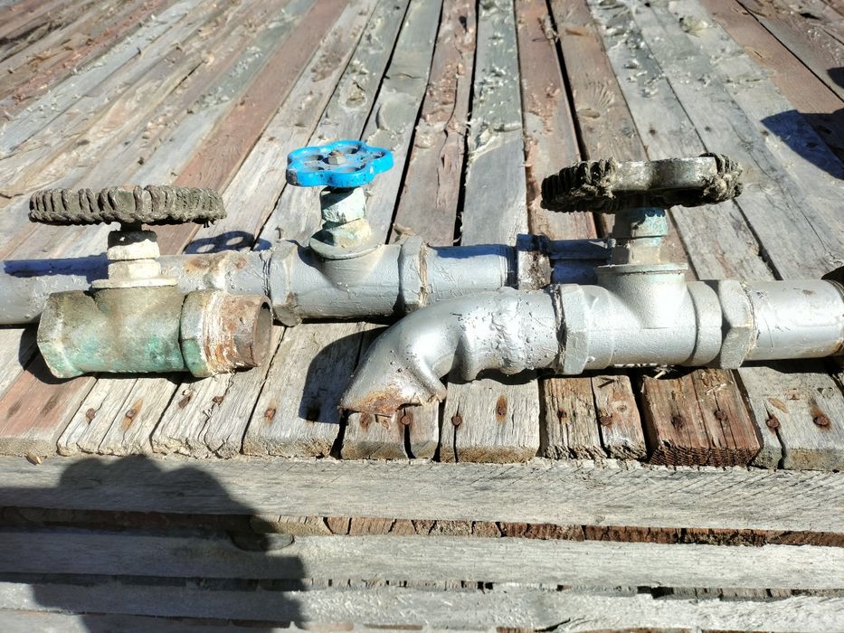 Продам краны латунные