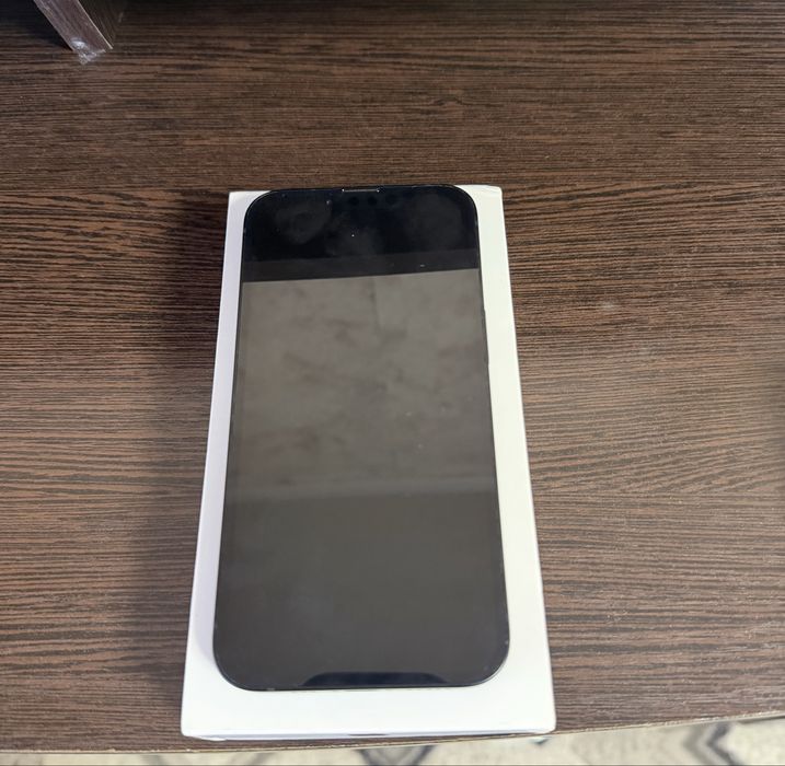 Продам iPhone 14