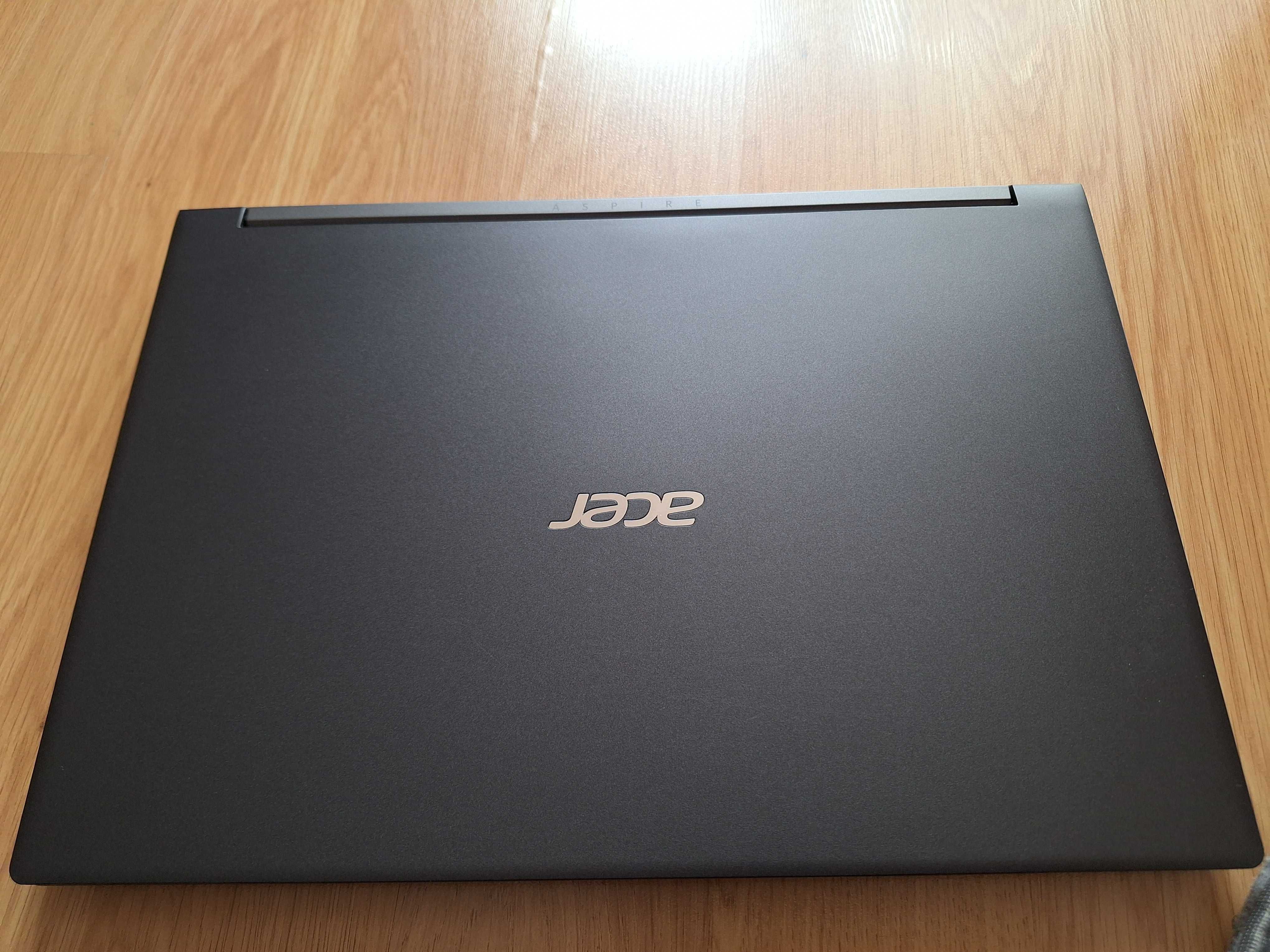 Laptop gaming Acer Aspire 7 A715 42G