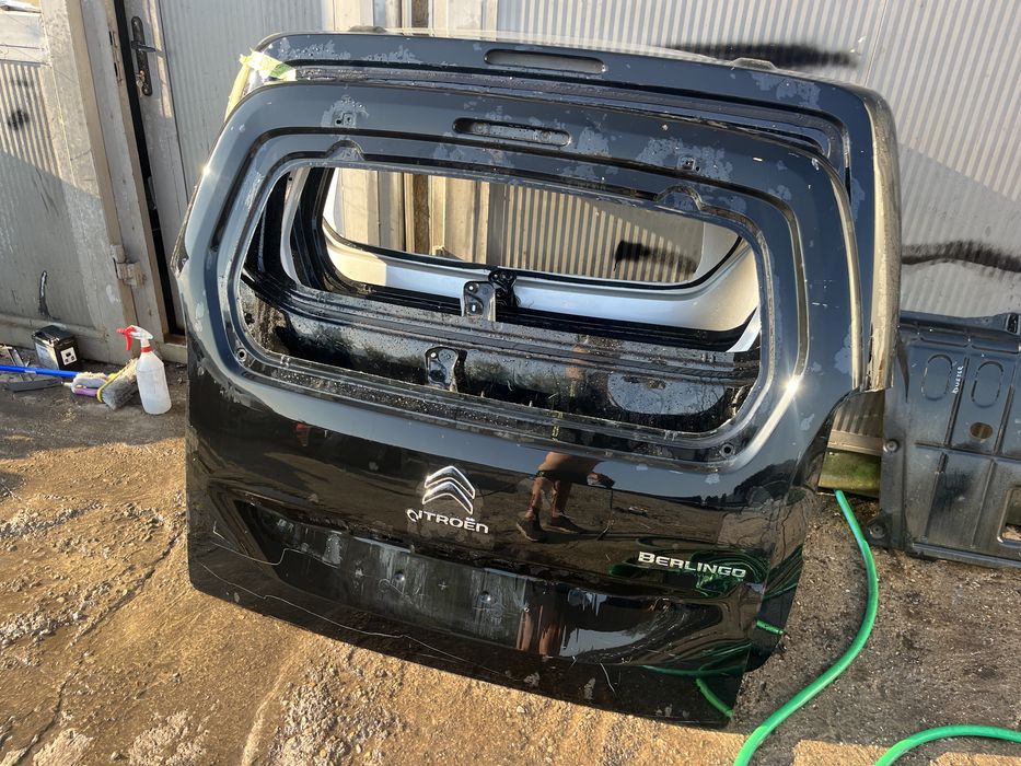 Капак,багажник Citroen Berlingo 2019г