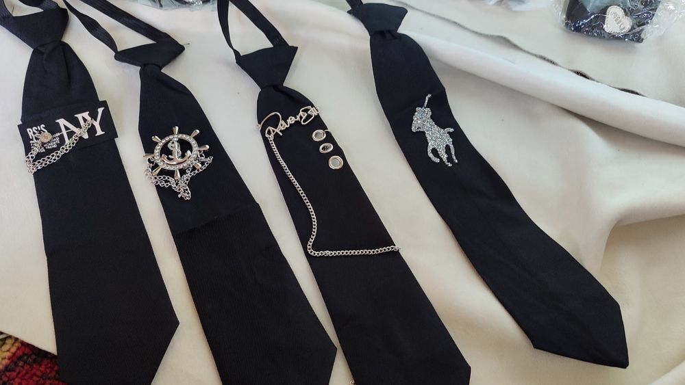 Oʻgʻil va qiz bolalar uchun galstuklar