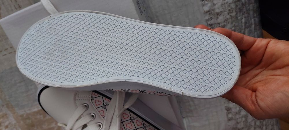 Чисто нови кецки Deichmann 36 номер