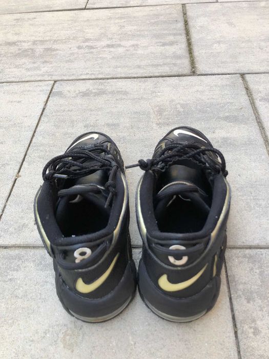 Sneakers Air More Uptempo black and metallic gold-tone leather