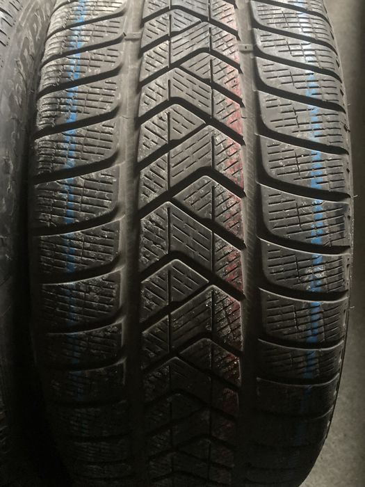 Anvelope Pirelli set  2 buc  Pirelli 245/45 R 20 dot 4322