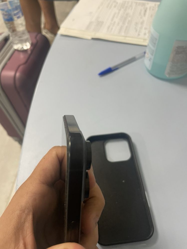 Iphone 16 pro с гаранция