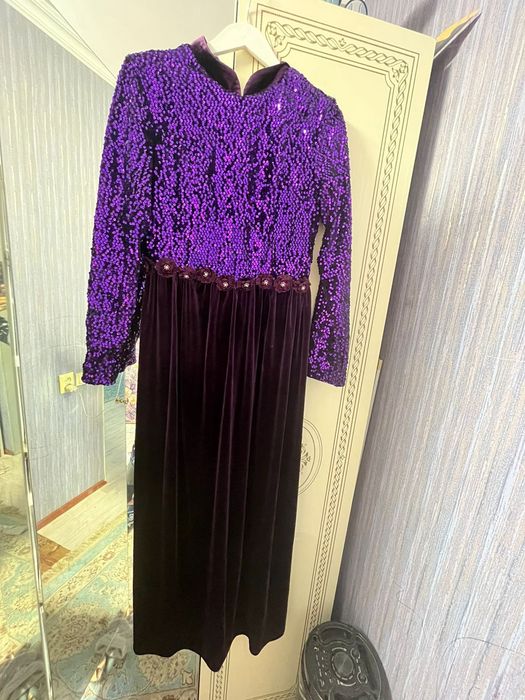 Продам платья не дорого