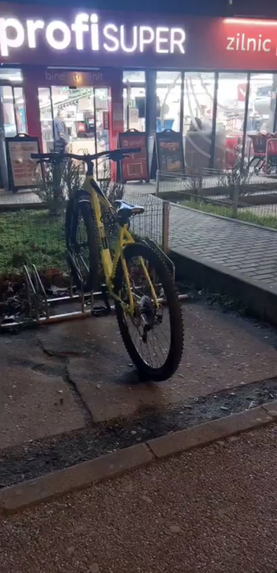 Bicicleta MTB, aproape noua!