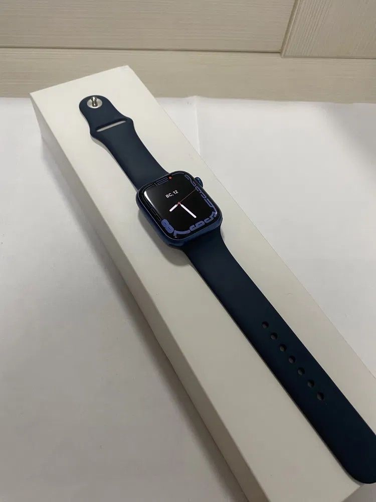 Apple Watch почти новый