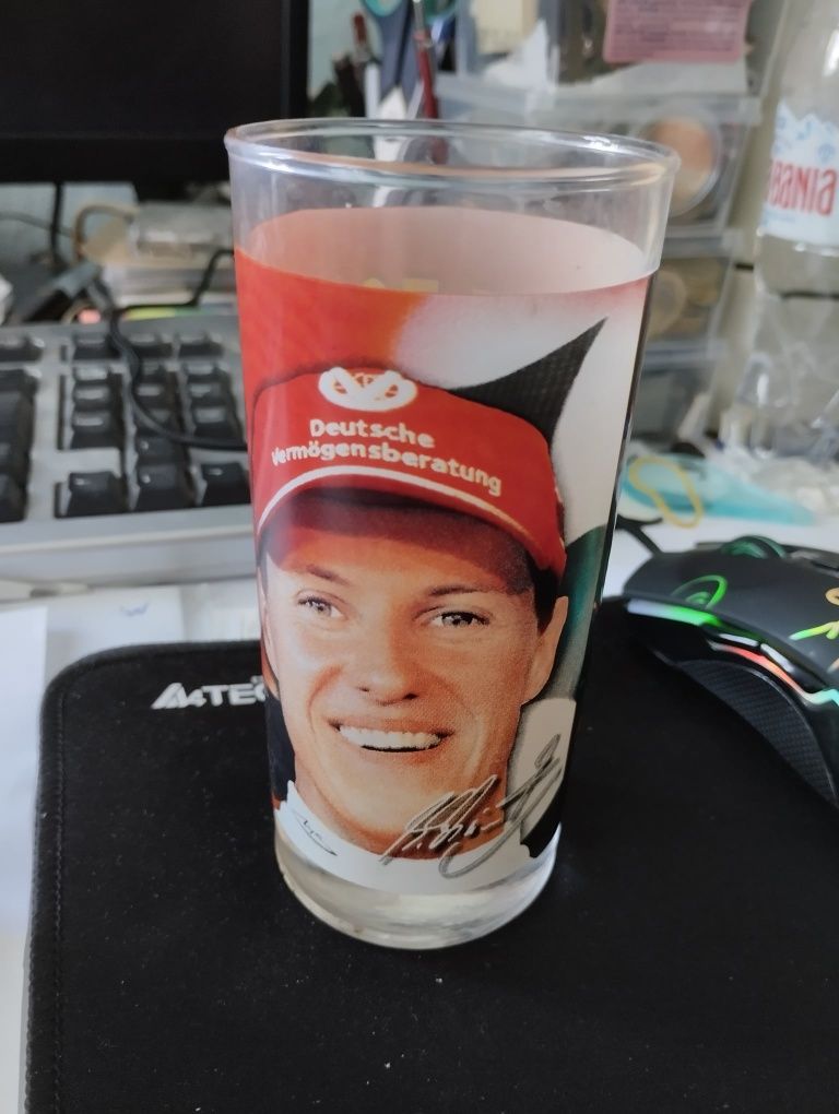 Чаша с Михаел Шумахер