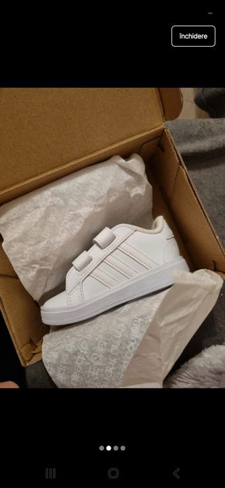 Papuci Adidas Nr 21, impecabili.