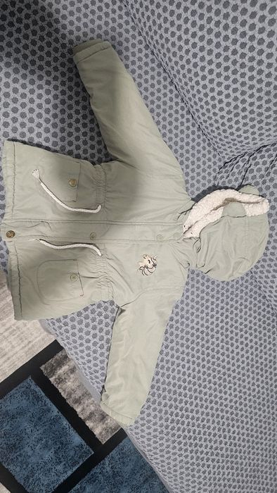 Haine și pantofi pentru copii