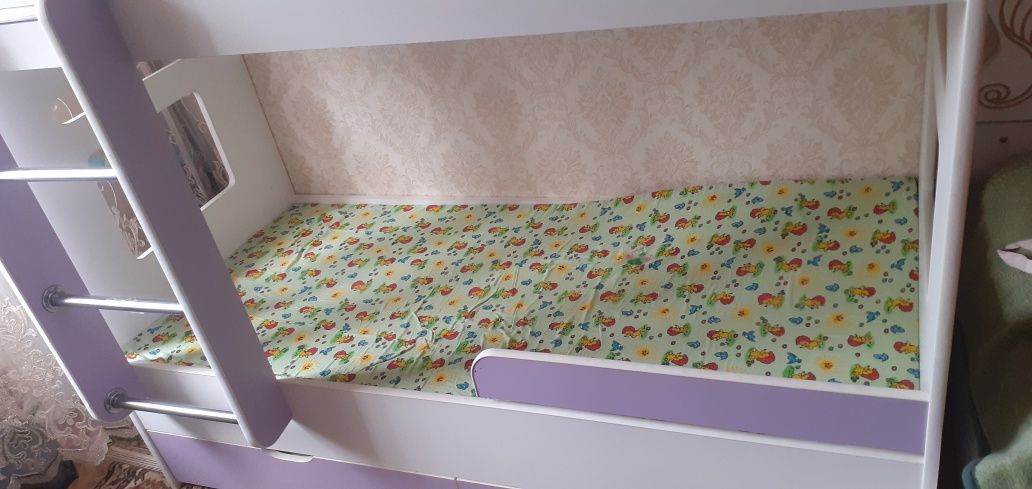 Продам детскую 2ярусную кровать в Косшы