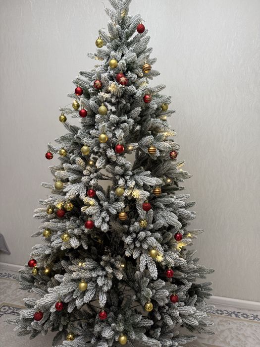 Премиум литая ёлка 2,1 м .Заснеженная, как настоящая + подарок!