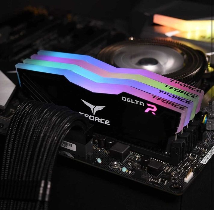 TEAMGROUP T-Force Delta RGB 32GB (4x8GB) DDR4 3200MHz CL16
