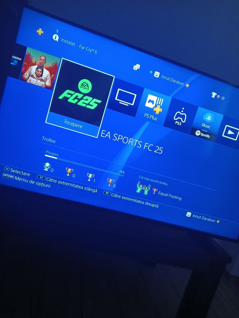 Vând PS 5 / PS 4