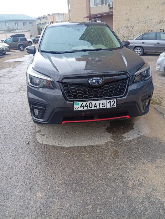 Продаю Субару Форестер