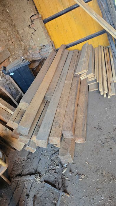 Lemn rășinos uscat pt construcții