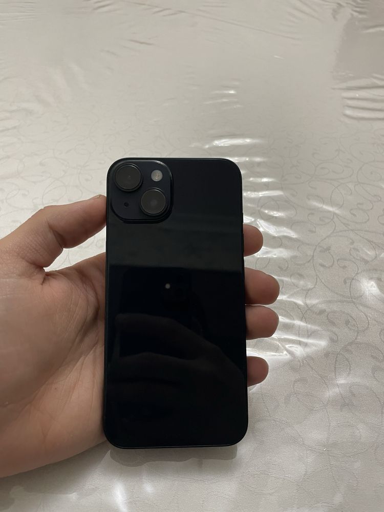 iPhone 14 в идеальном состоянии