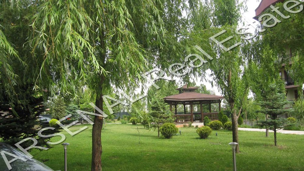 Тристаен апартамент под наем, Витоша