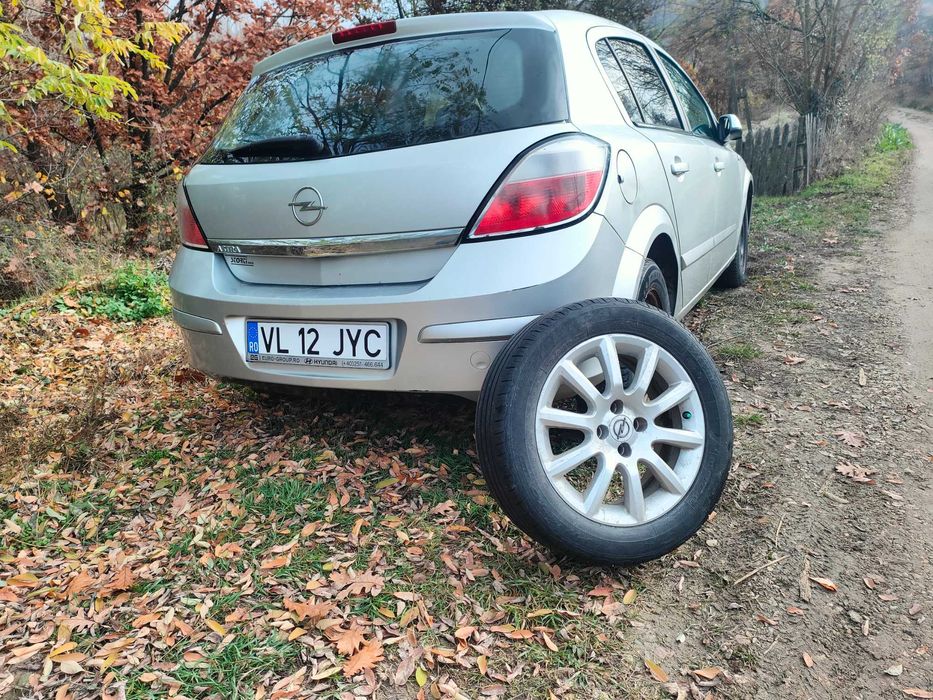 Opel Astra H - Motor 1.4 Benzină - DISTRIBUȚIE PE LANȚ
