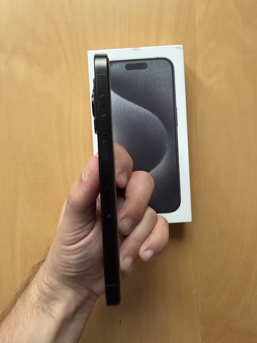 iPhone 15 Pro 128GB Black Titanium (full box + factura)