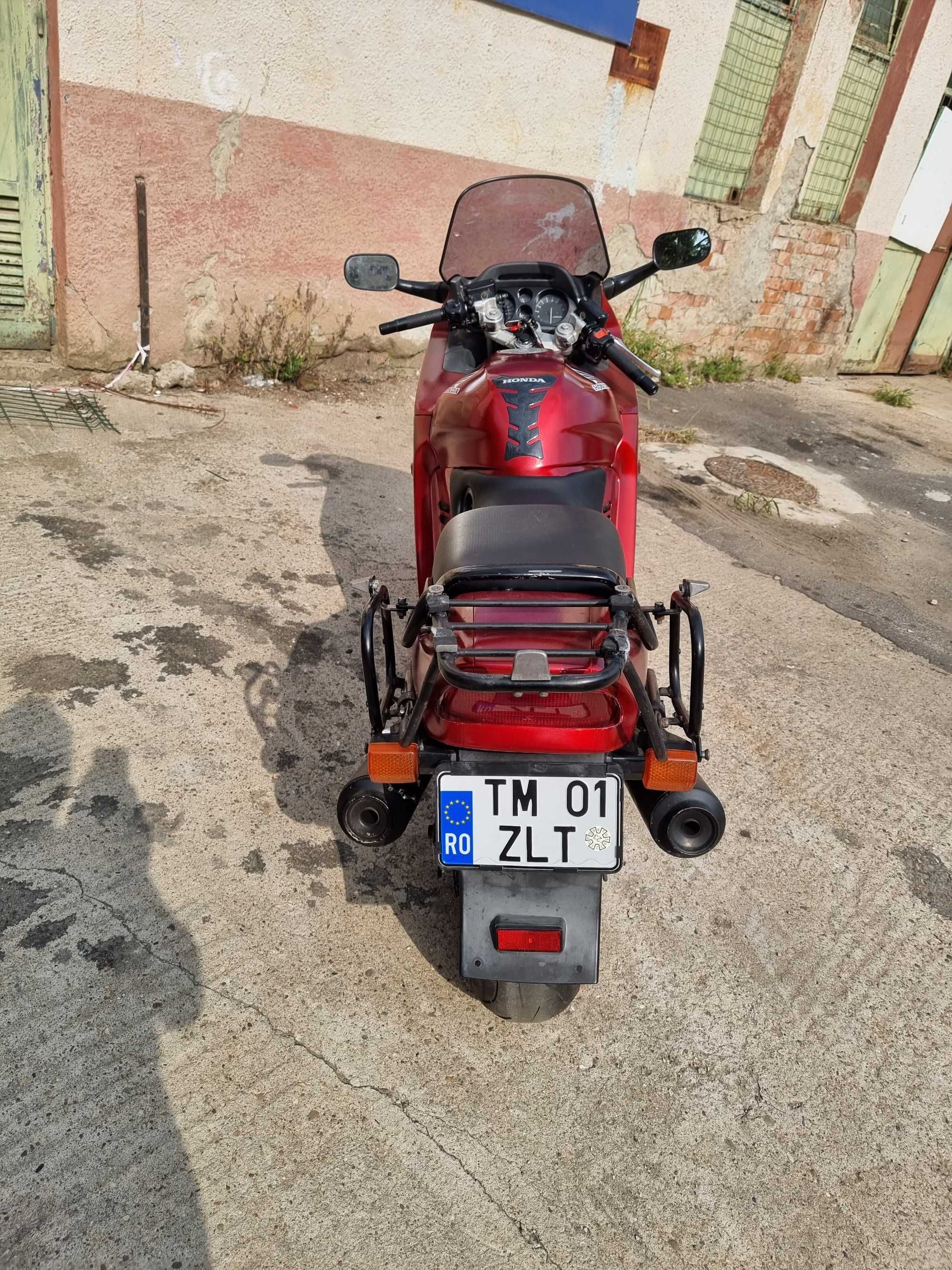 Motocicleta Honda cbr 1000f