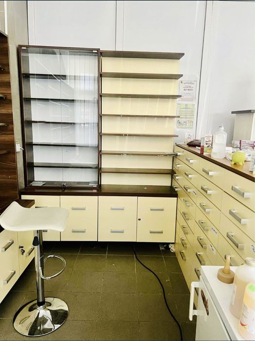 Mobilier farmacie