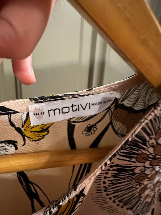 Rochie Motivi Roz eleganta