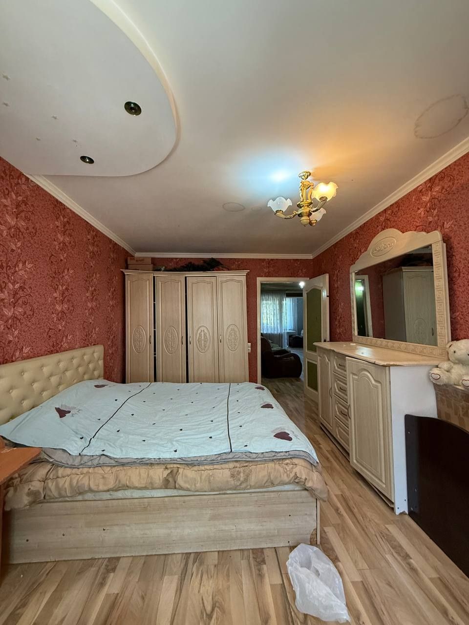 Продается квартира Чиланзар Октепа 3/4/5 бал 2х6
