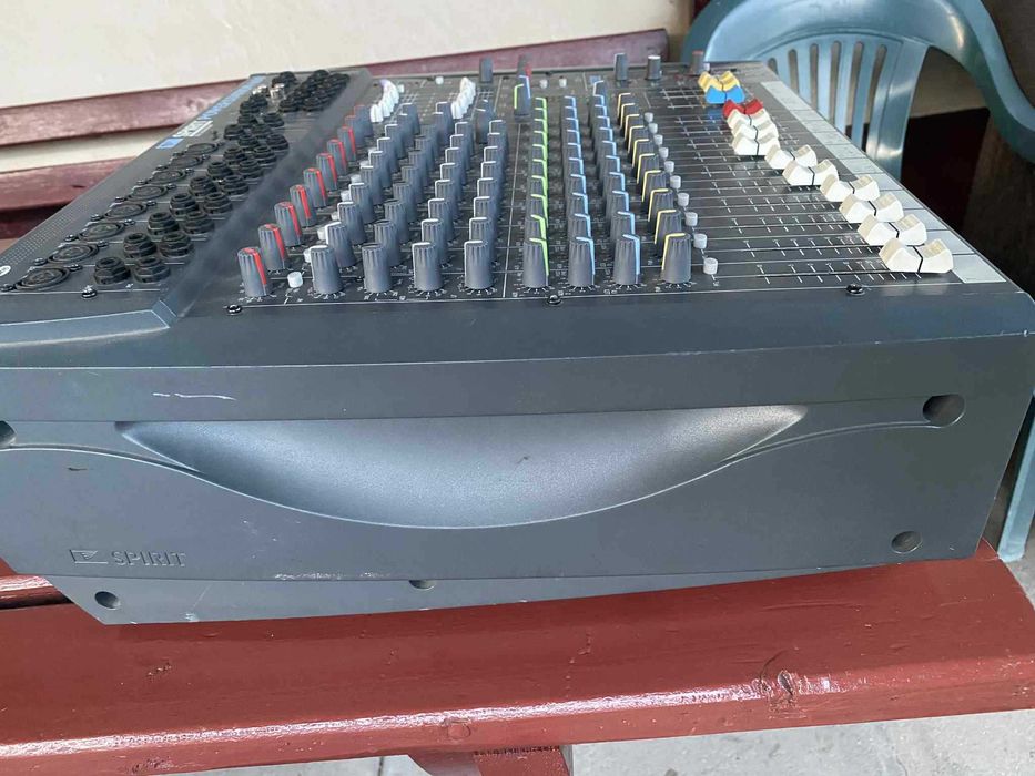 Mixer Amplificat Soundcraft