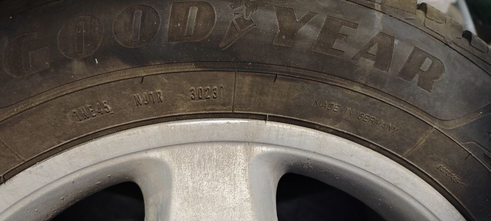 GoodYear ultragrip performance +