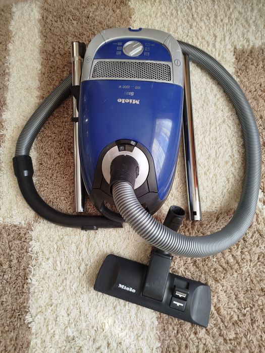 Прахосмукачка Miele 2200w