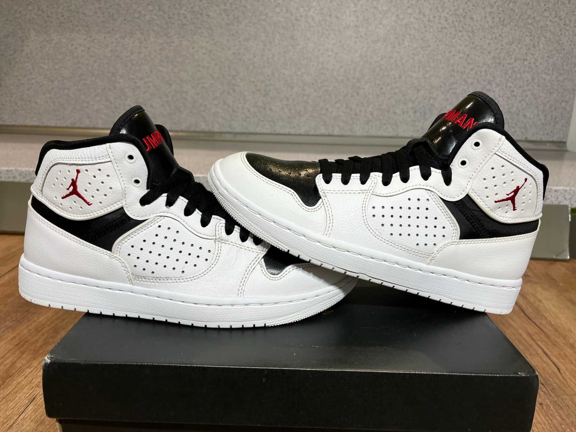 ОРИГИНАЛНИ *** Nike Air Jordan Access / White Black University Red