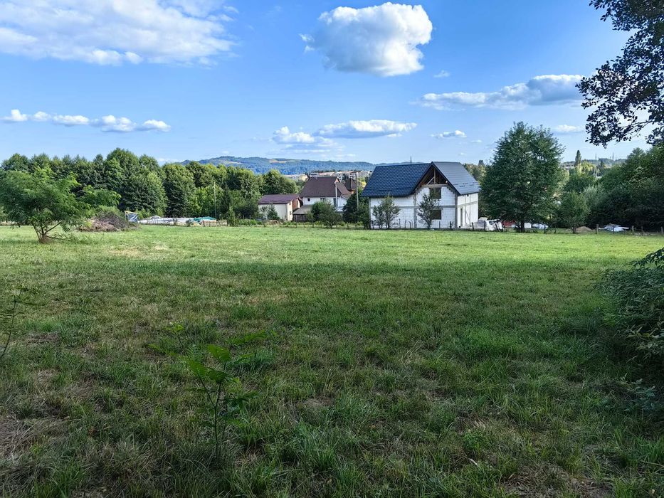 ANUNȚ DE VÂNZARE  - Teren intravilan  Câmpulung /Arges