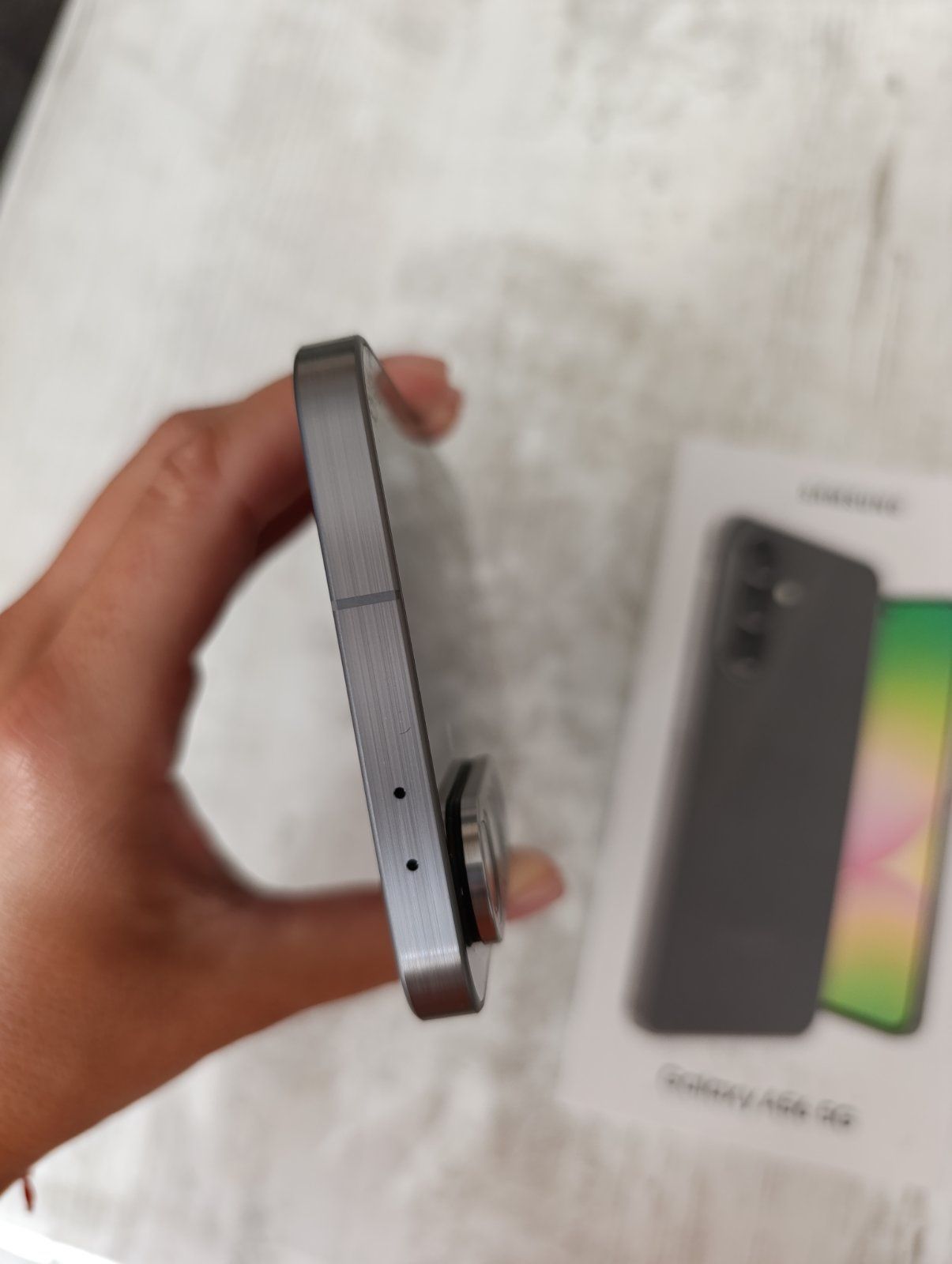 Samsung A56 Нов три години гаранция