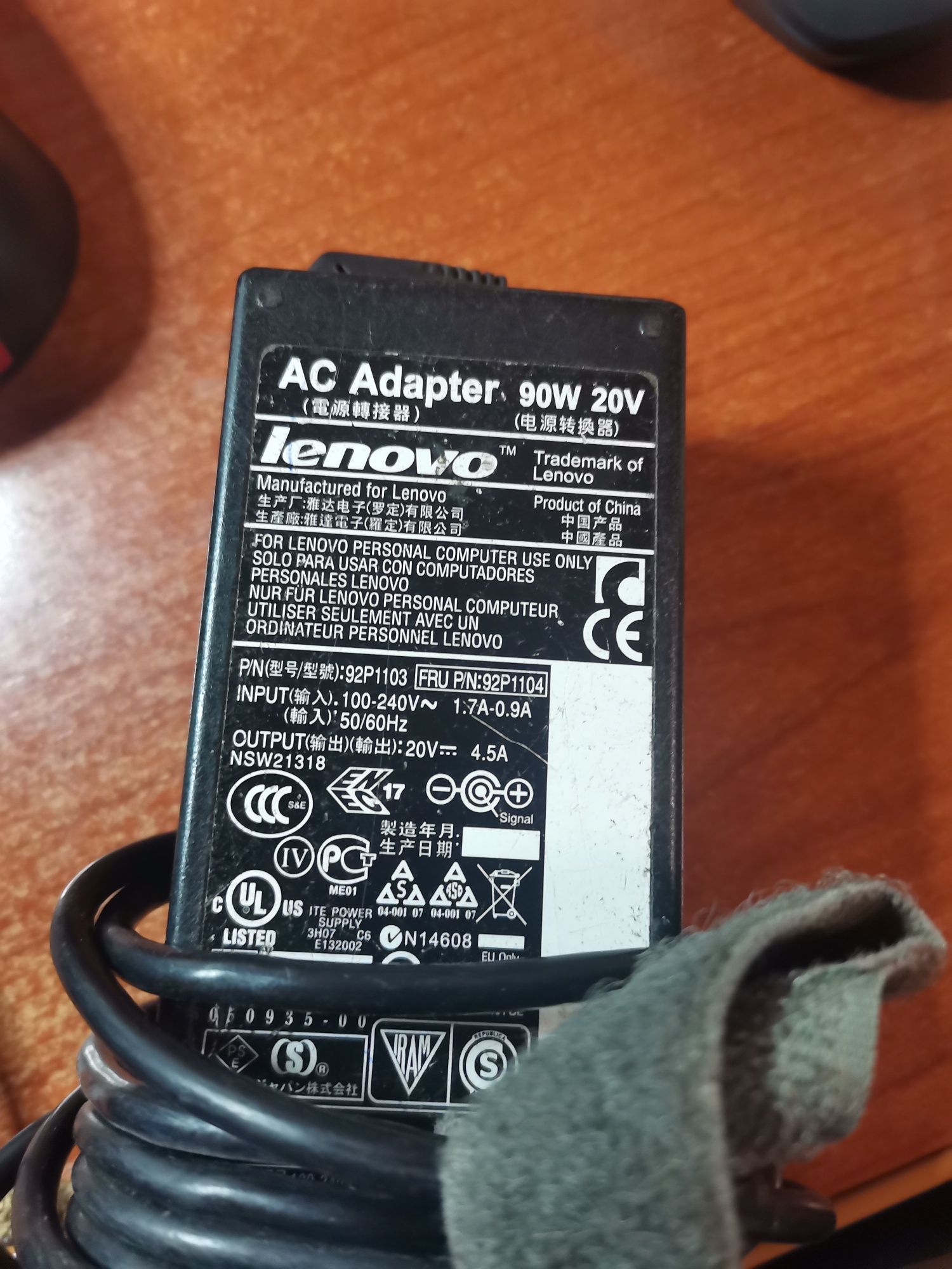 Alimentator laptop Lenovo original 92P1103 20V, 4.5A, 90W