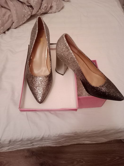 Туфли гуанжоудан келген