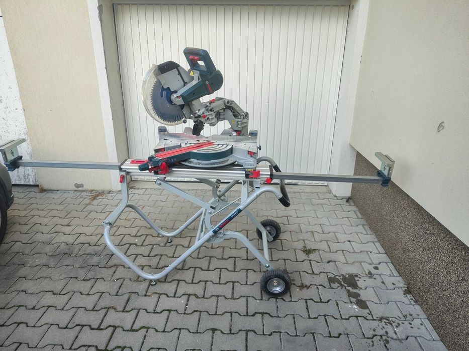 Fierastrau stationar Bosch GCM 12 GDL cu stand Bosch GTA 2500W