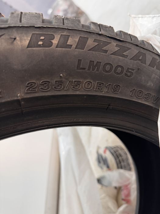 Продам комплект резины в отличном состоянии