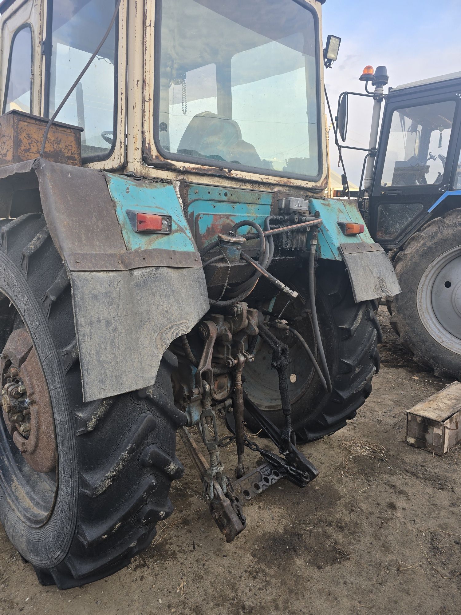 Продам МТЗ 80 4х4