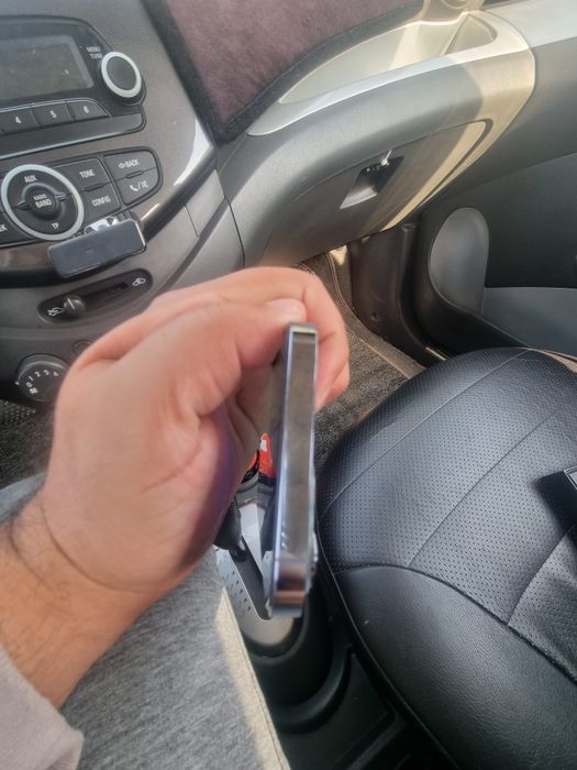 Iphone 13 pro max srochno sotiladi 7 mil som