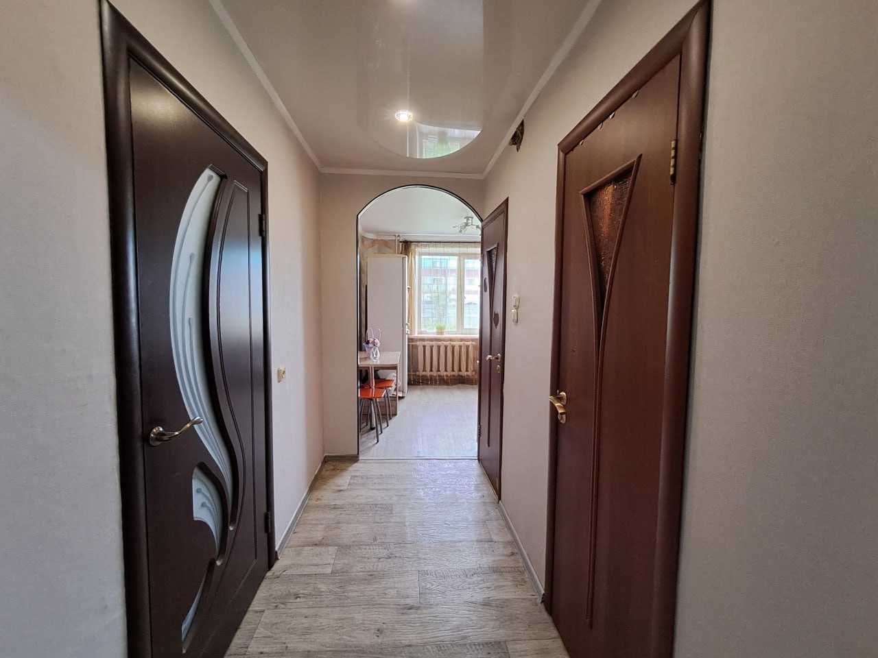 2-комн. квартира, 51.4м², 1/6 этаж, р-н 7 микрорайон