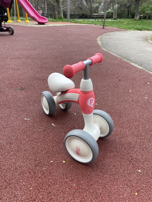 Mini bicicletă fără pedale pentru copii - stare foarte bună