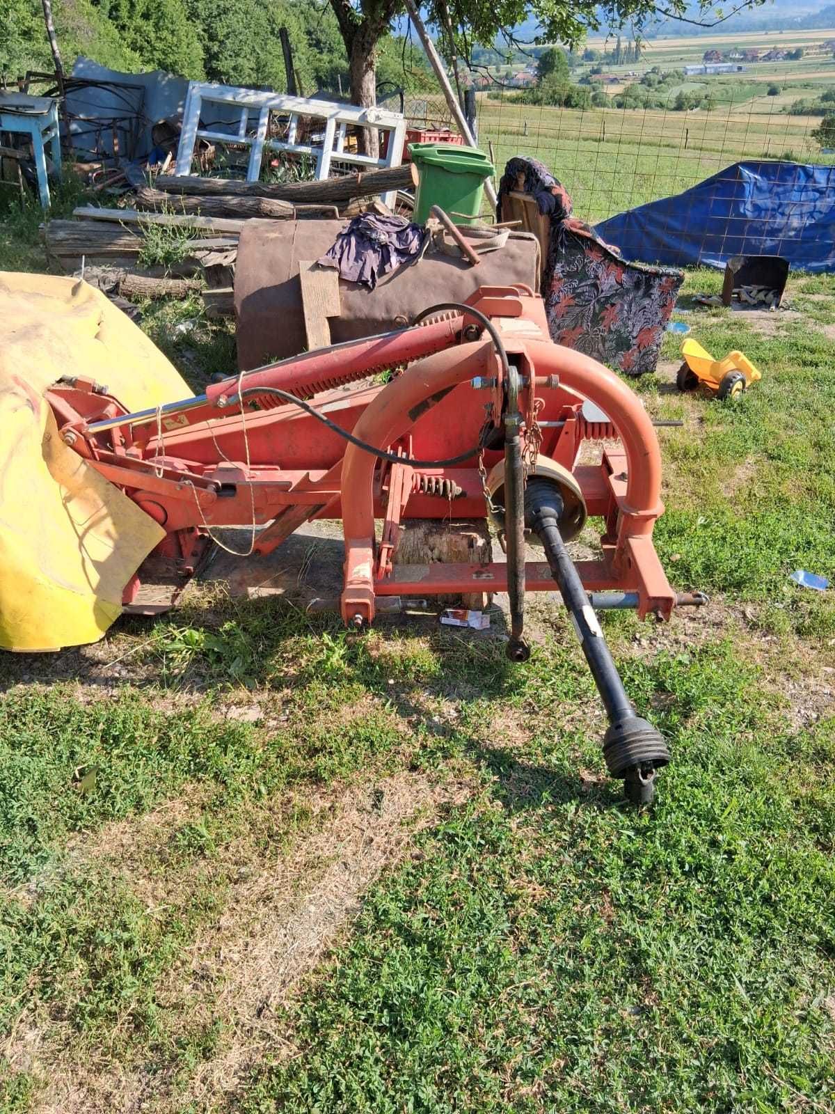 De vanzare coasa Pottinger 210