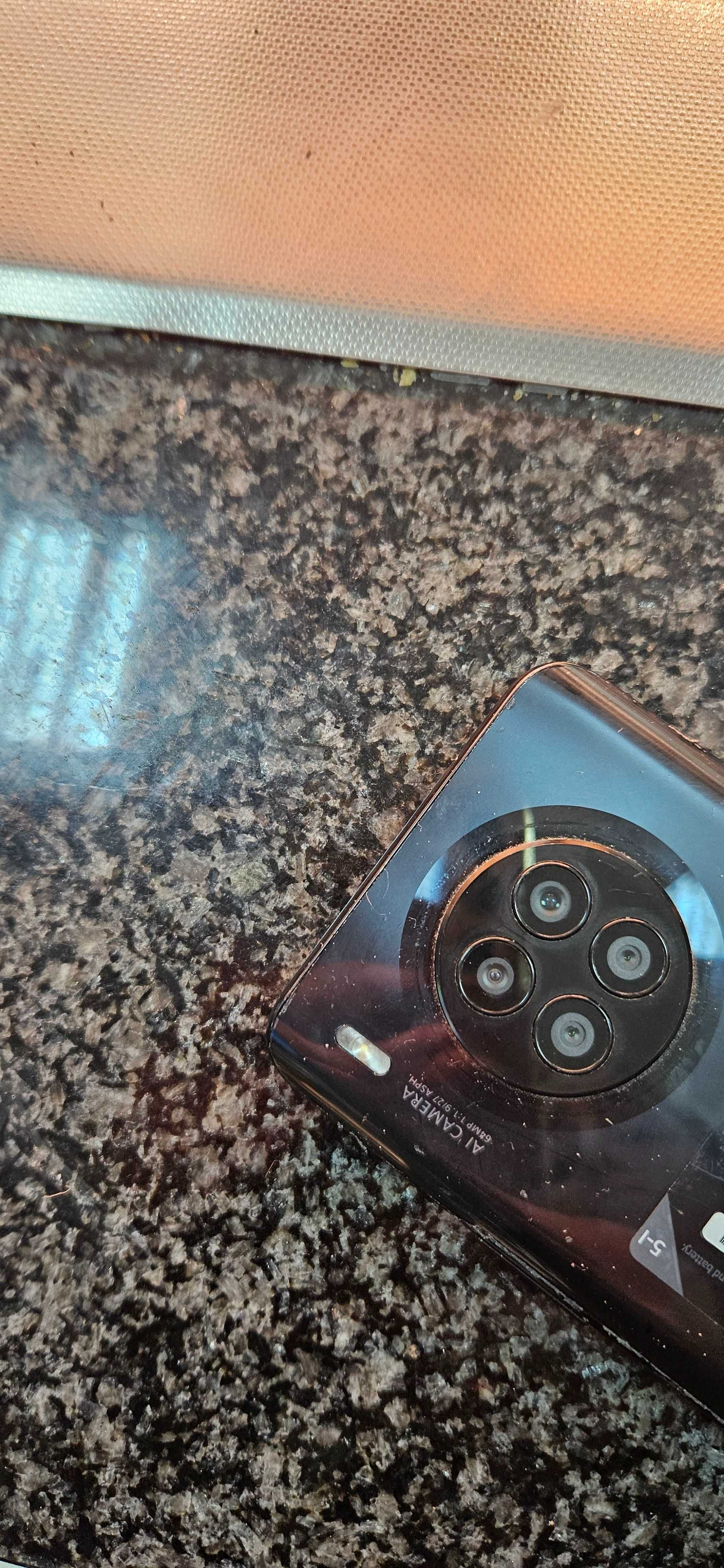 Huawei nova 8i модел