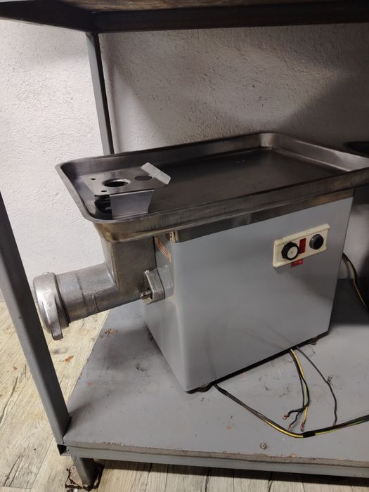 Мясорубка мим-300 Белоруссия Торгмаш Барановичи 380 вольт