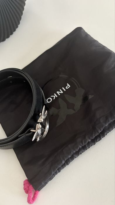 Страхотен Колан Pinko