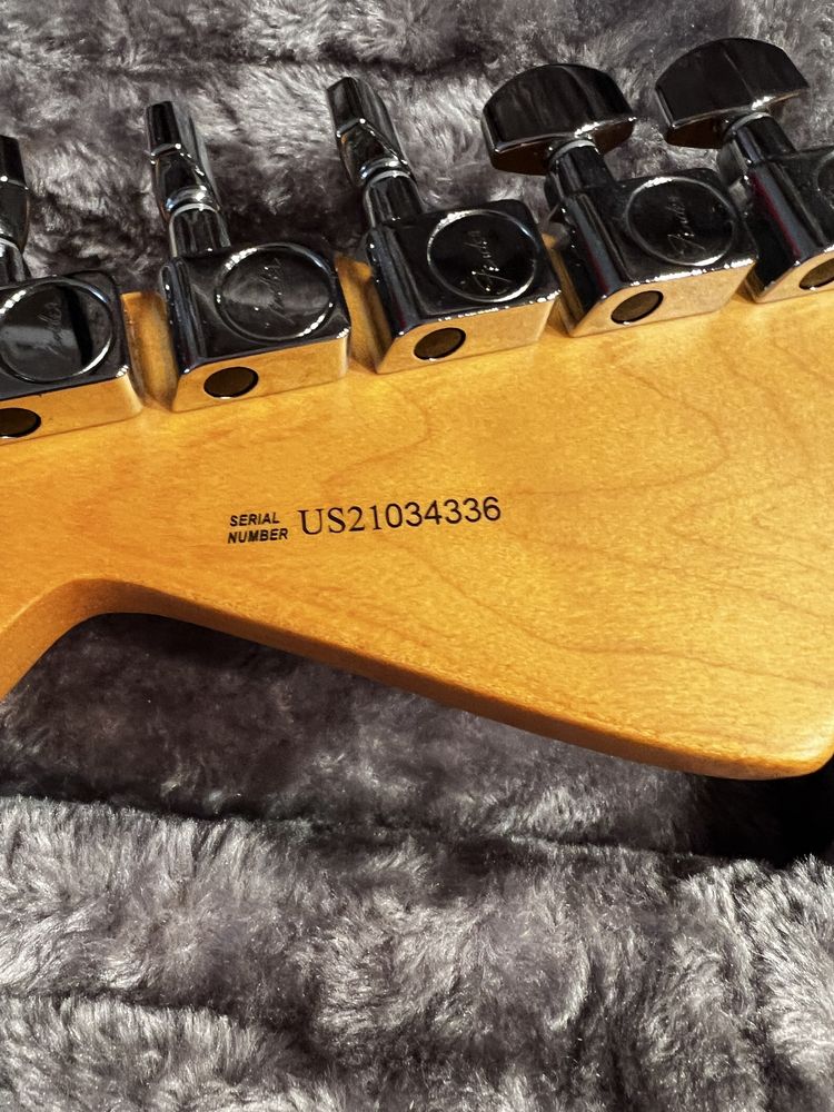 Chitara Fender AM Pro II Strat MN SSB Sienna Sunburst