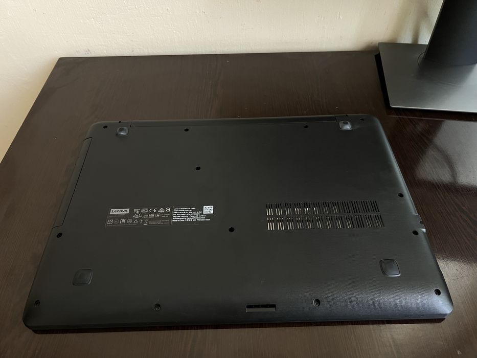 Lenovo noutbur sotiladi
