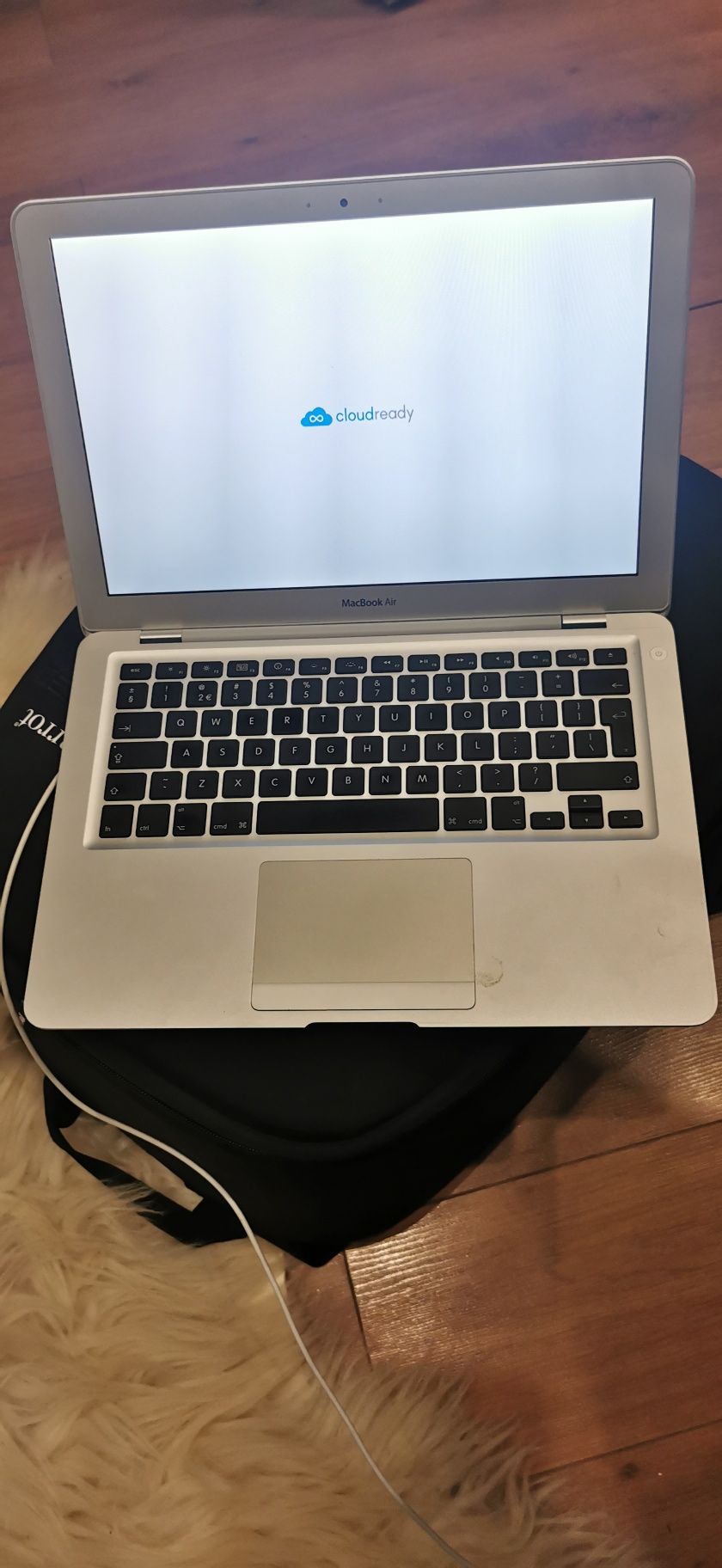 MacBook Air a1304 chrome os